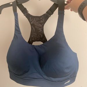AVÍA Sport Bra/ Active Top